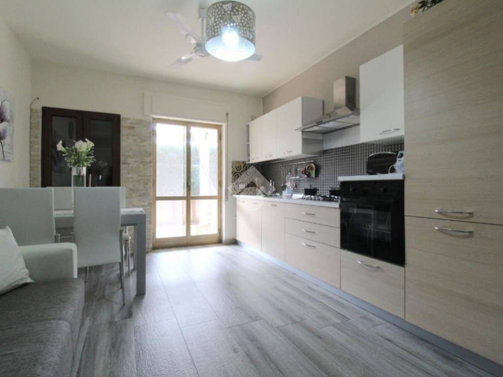 Appartamento a Isola di capo rizzuto in Via Alessandro Manzoni - Foto 3