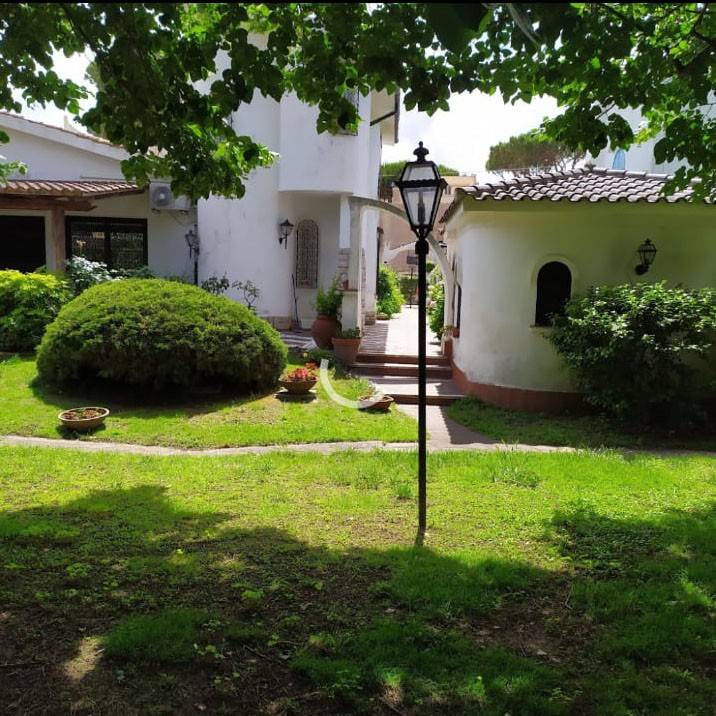 Villa a Terracina in Viale delle Magnolie - Foto 2