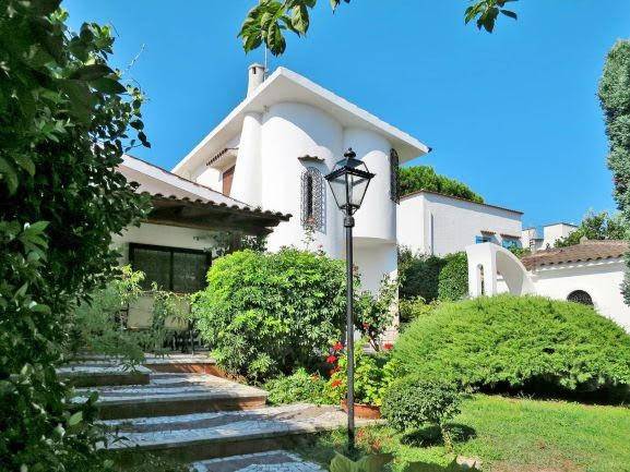 Villa a Terracina in Viale delle Magnolie - Foto 3