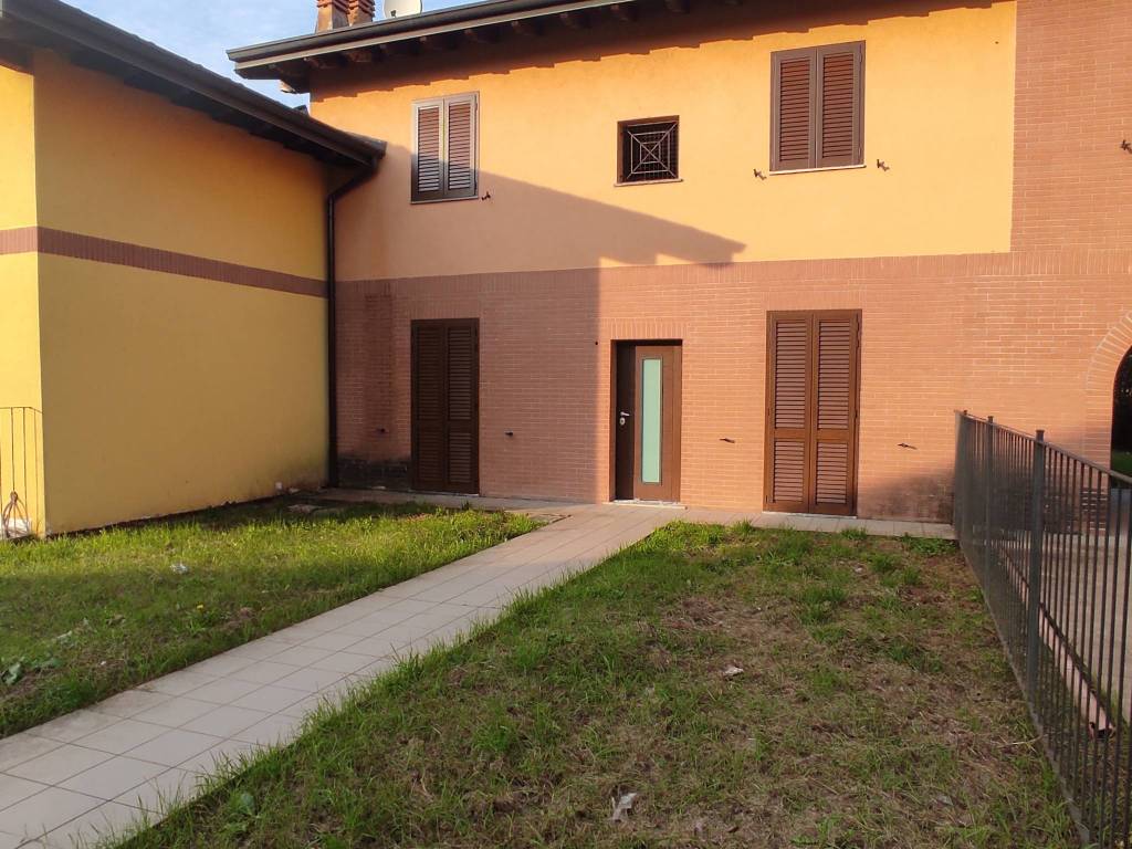Villa a Gornate-olona in Via Mastri Muratori - Foto 5
