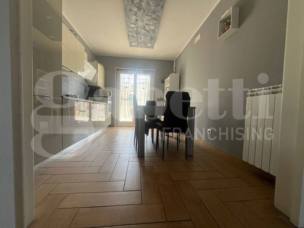 Appartamento a Calvi risorta in Via Rinchiusa - Foto 4