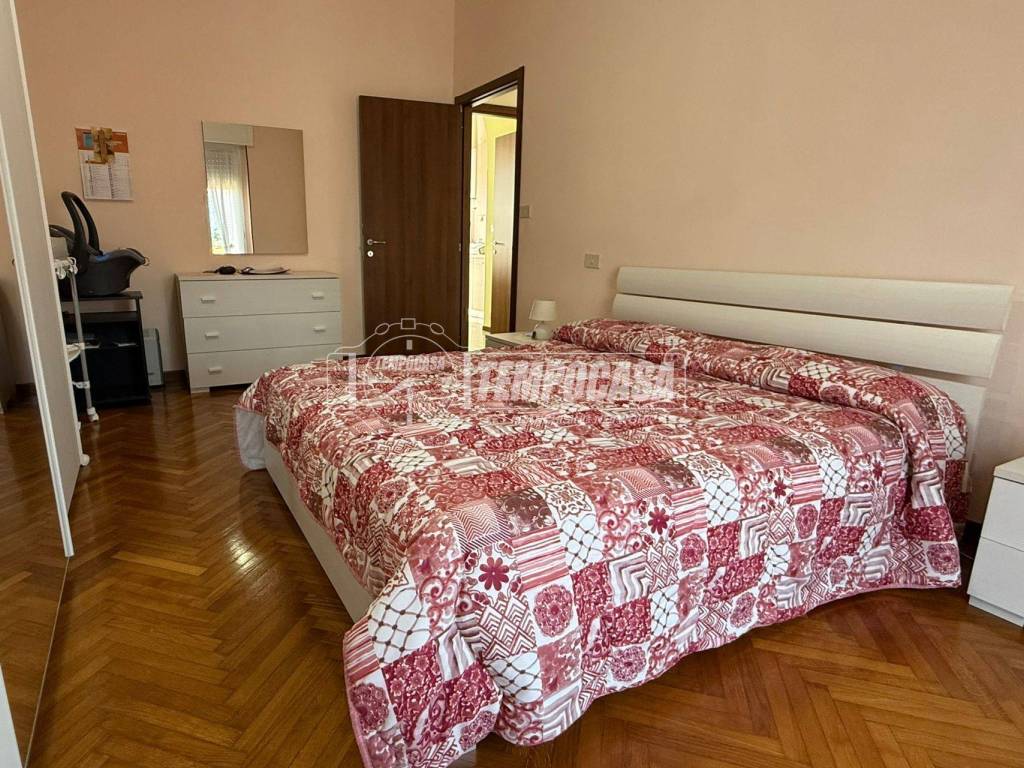 Appartamento a Verbania in Corso Benedetto Cairoli 54 - Foto 2