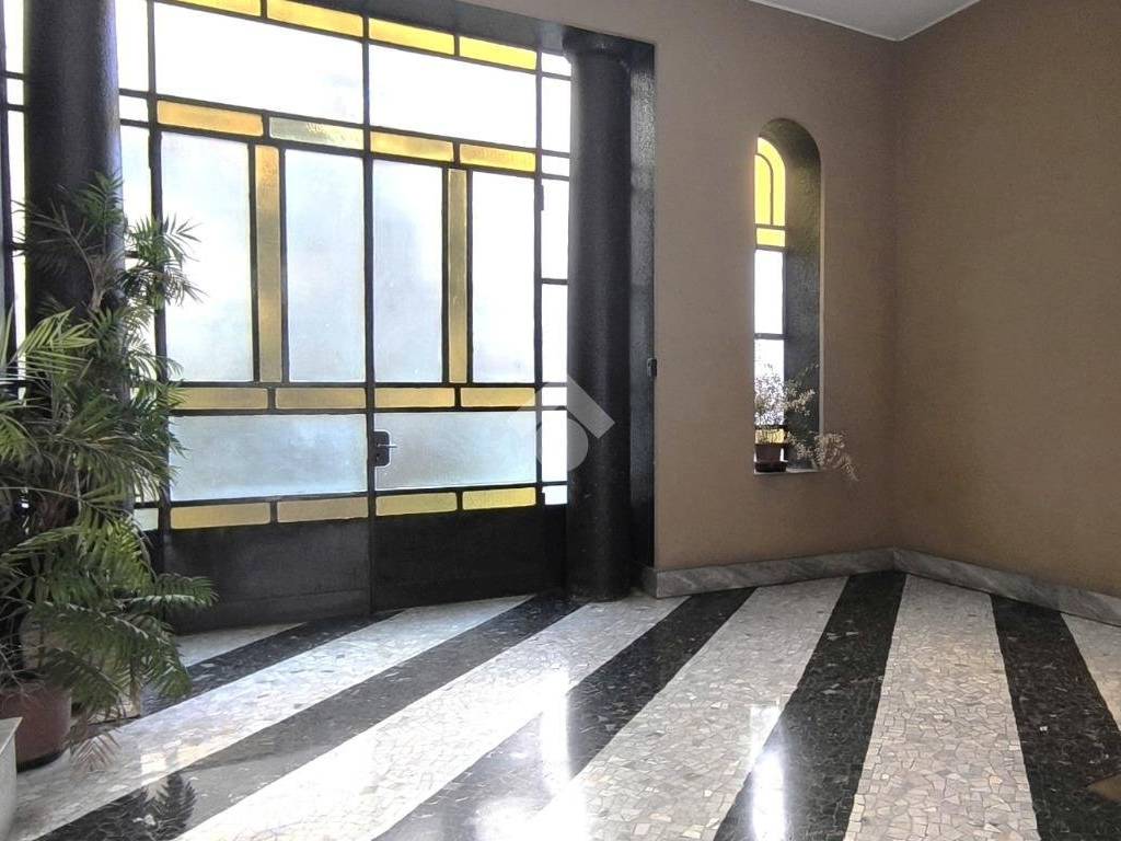 Appartamento a Milano in Via degli Imbriani, 38 - Foto 2