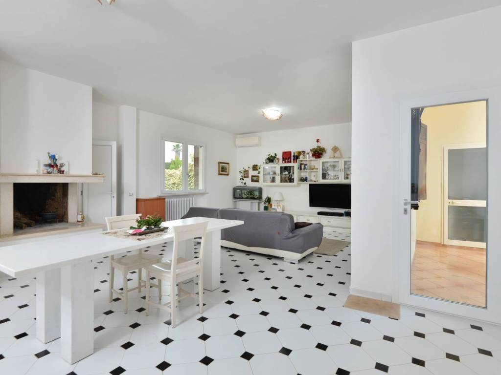Villa a Lecce in Via Gubbio - Foto 4