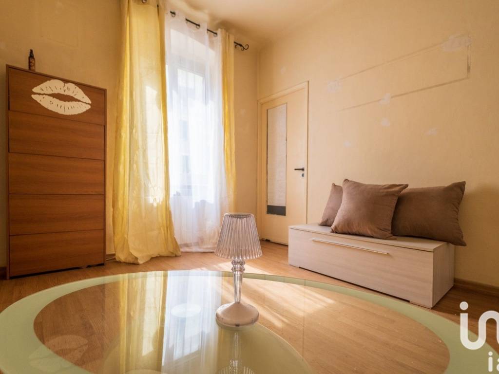 Appartamento a Genova in Via Rivarolo, 28 - Foto 3