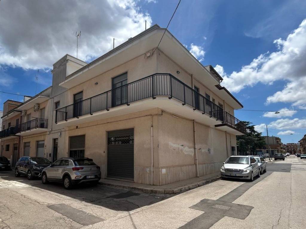 Appartamento a Turi in Via Giovanni Palmisano, 48 - Foto 2