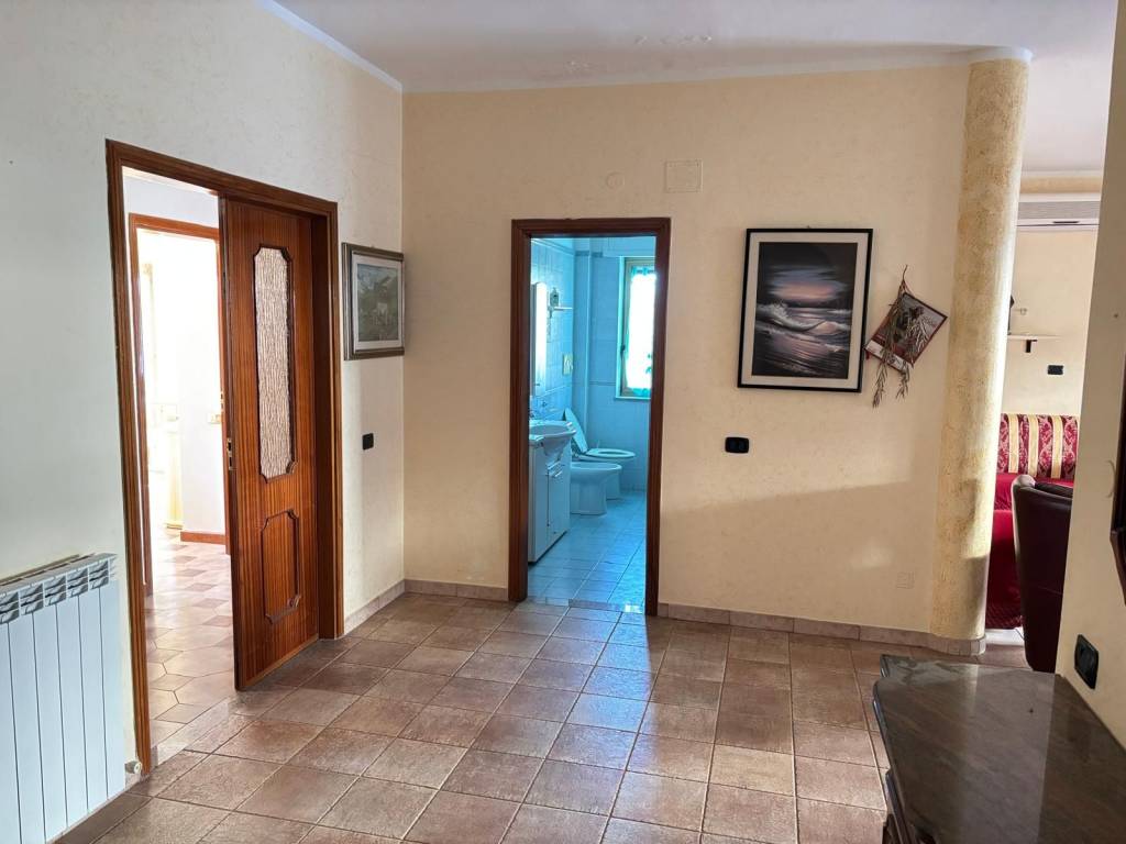Appartamento a Crotone in Via Alessandro Volta - Foto 2