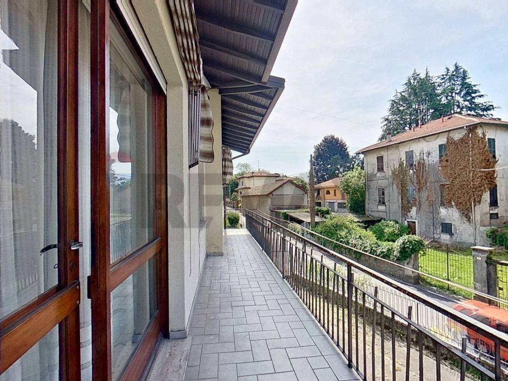 Casa indipendente a Sesto calende in VIA MONTELLO, 21 - Foto 3