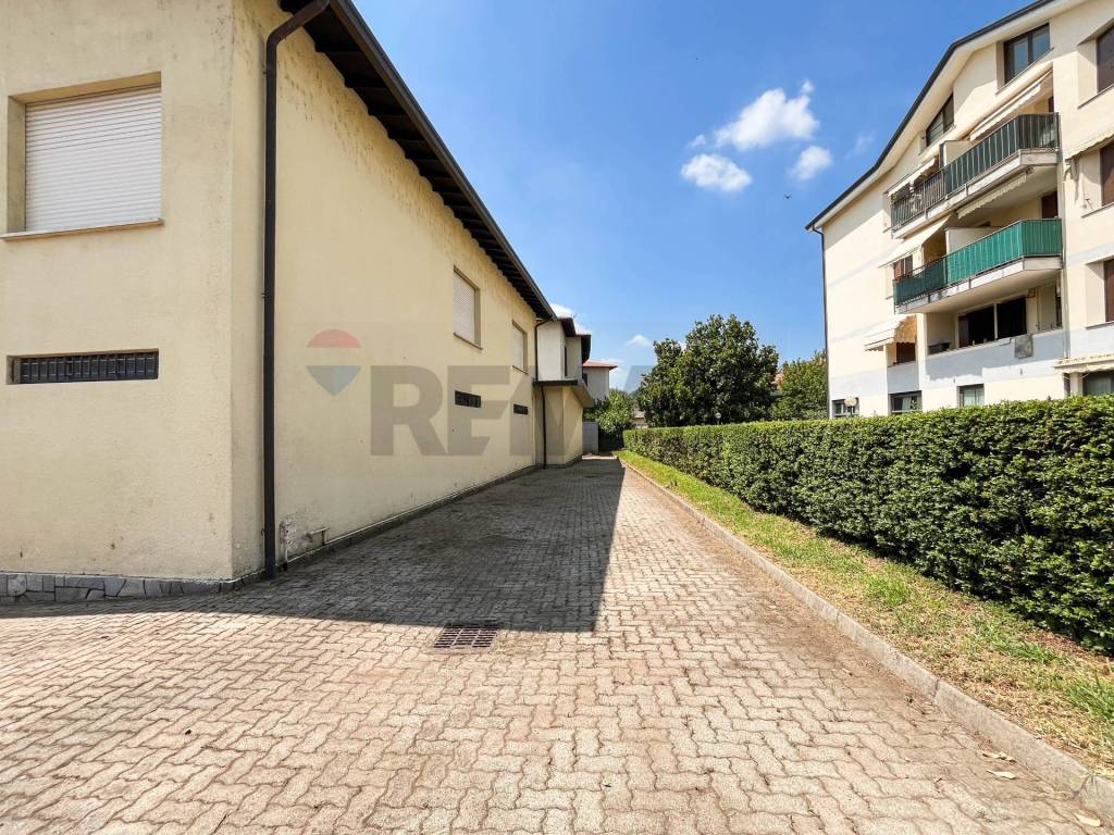 Casa indipendente a Sesto calende in VIA MONTELLO, 21 - Foto 5