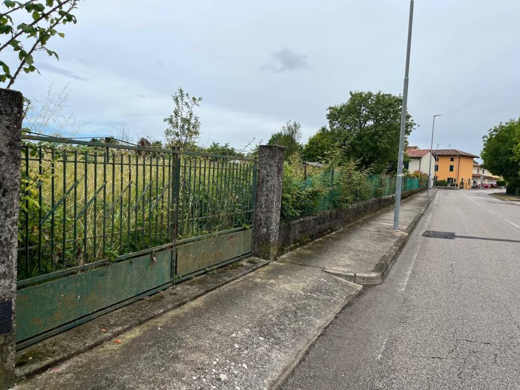 Terreno a Varmo in Via delle Sorgive, 21 - Foto 3