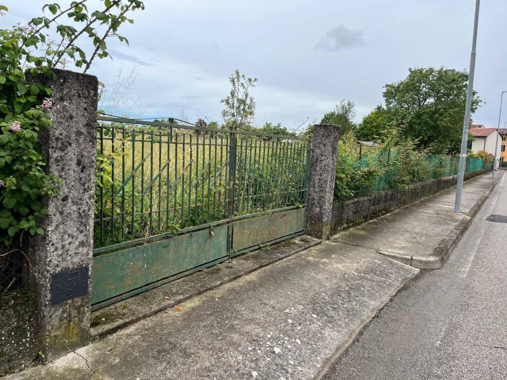 Terreno a Varmo in Via delle Sorgive, 21 - Foto 4