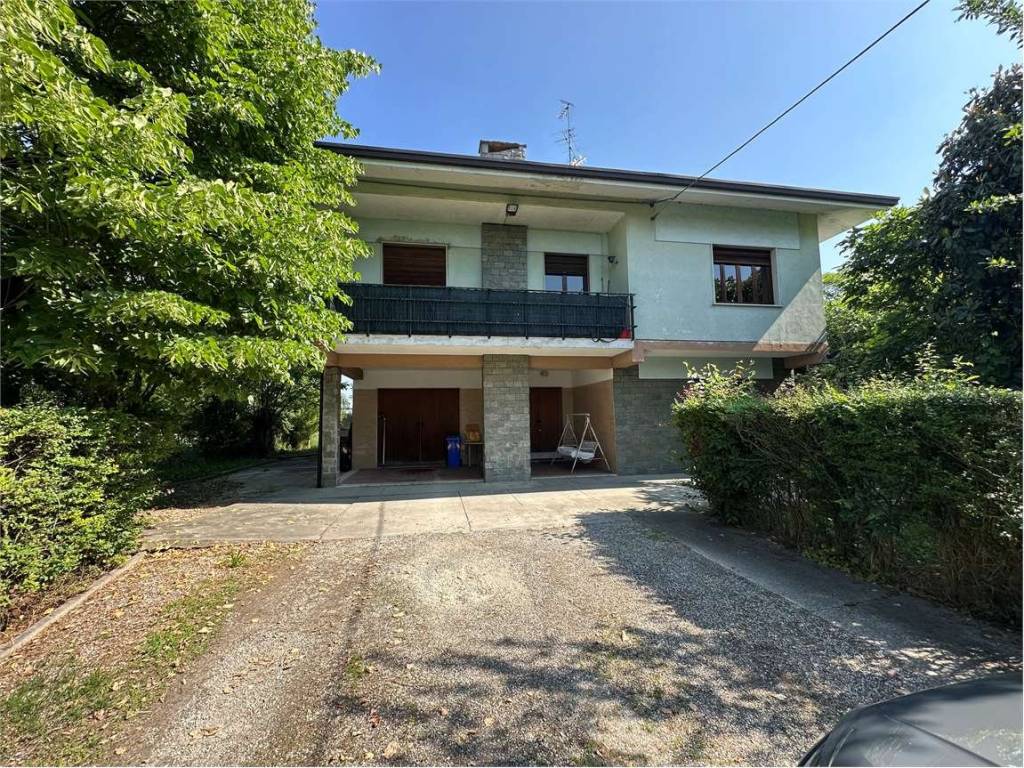 Villa a Carpi in Via Due Ponti, 81 - Foto 4