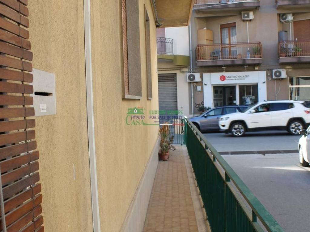 Appartamento a Pozzallo in Via Vincenzo Romeo - Foto 3