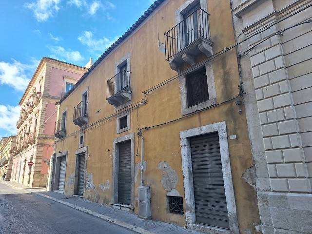 Palazzo / stabile a Vittoria in Via Giuseppe Garibaldi - Foto 2