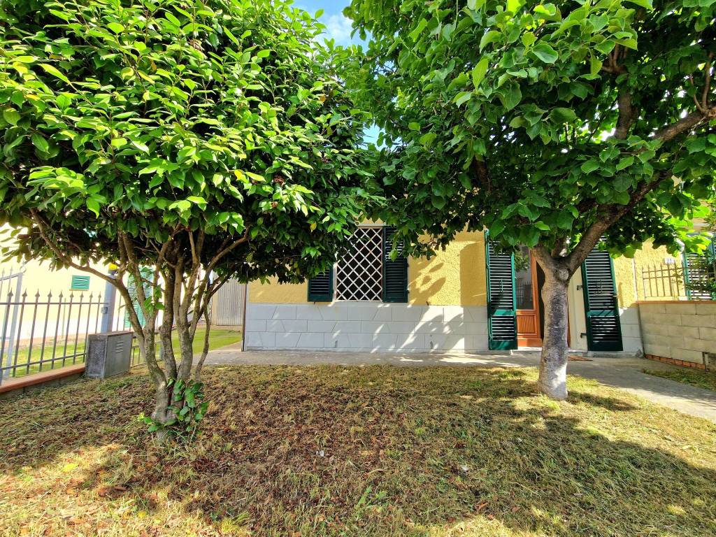 Casa indipendente a Pistoia in Via Andrea Doria, 15 - Foto 2