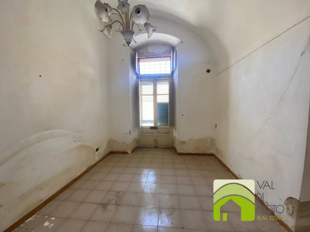 Appartamento a Noto in Via Michele Amari - Foto 3