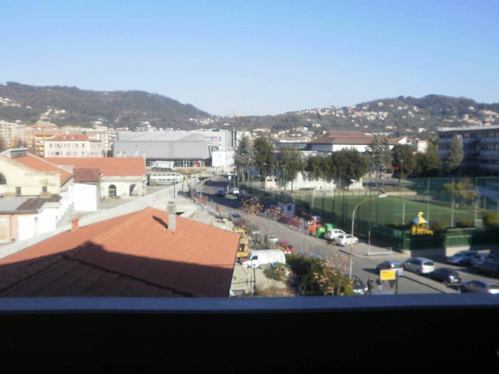 Loft / open space a La spezia in Via Don Bartolomeo Pertile, 6 - Foto 3