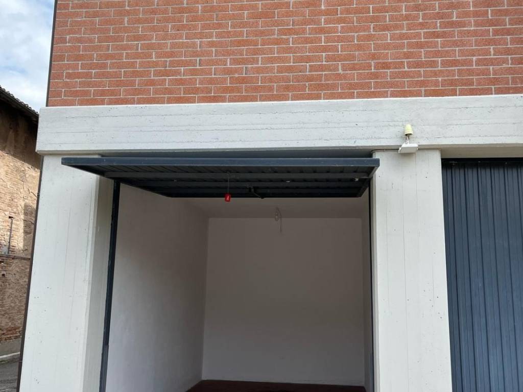 Box / garage a Quattro castella in Via Antonio Allegri - Foto 3