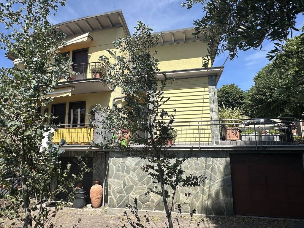 Appartamento a Dervio in Via Giacomo Matteotti - Foto 2