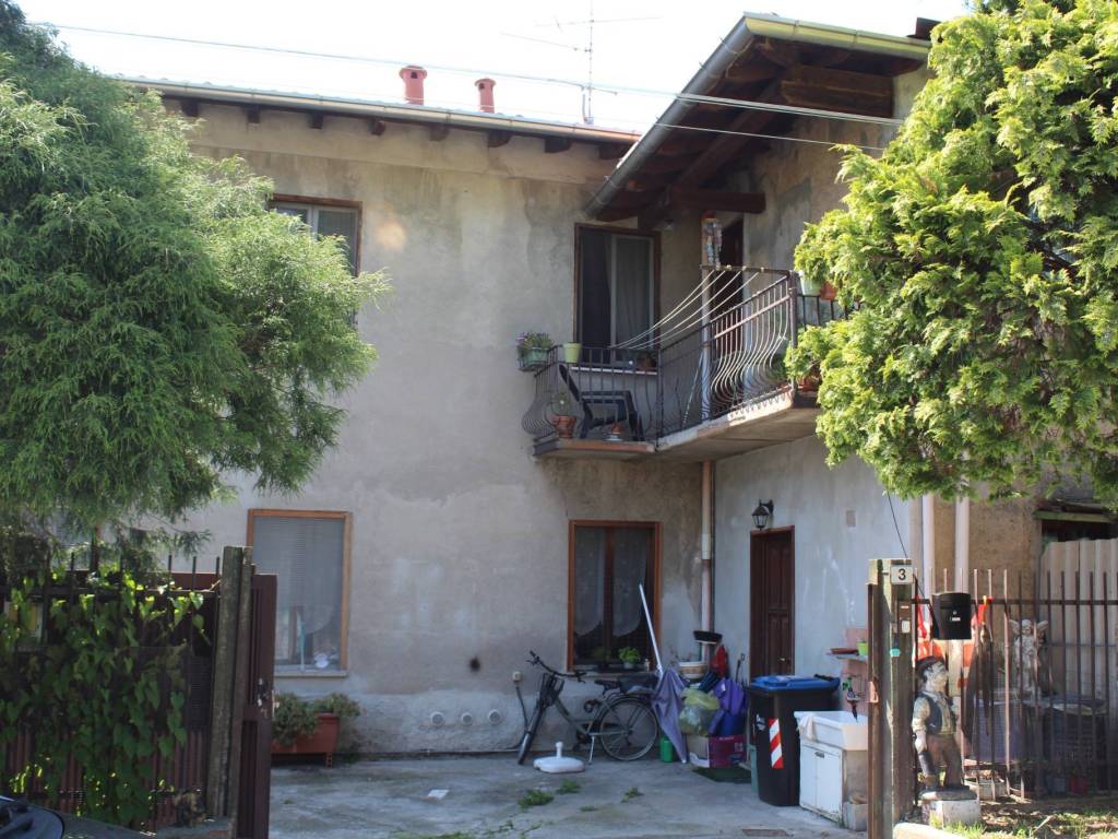 Casa indipendente a Fagnano olona in Piazzale della Repubblica - Foto 2