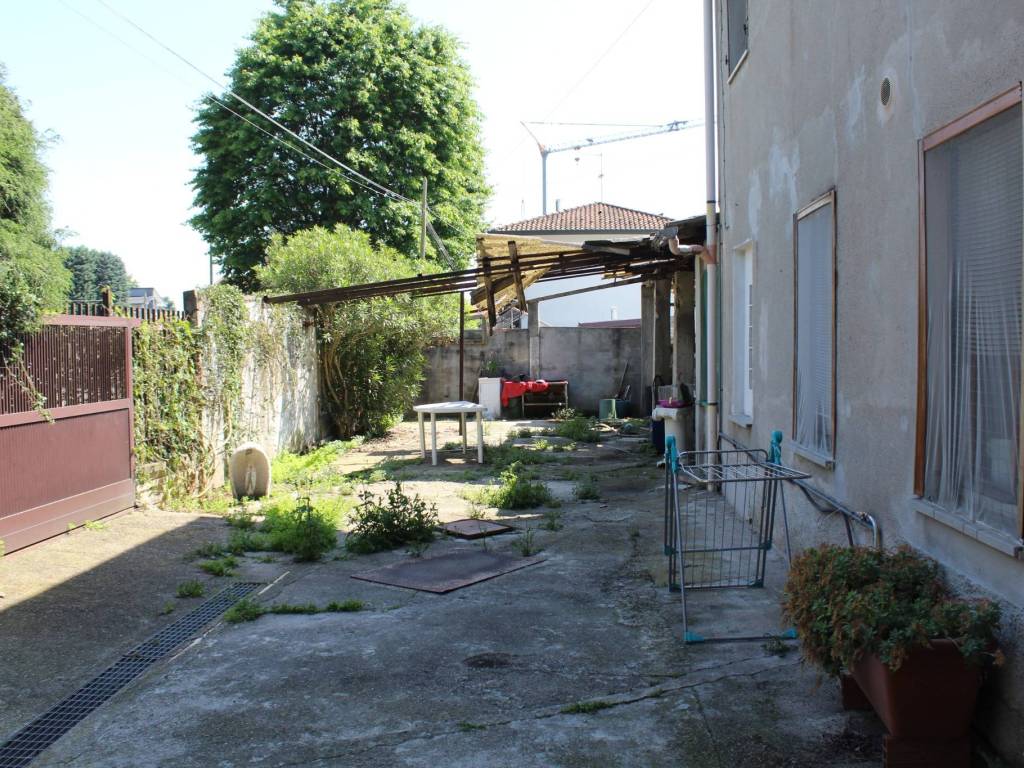 Casa indipendente a Fagnano olona in Piazzale della Repubblica - Foto 3