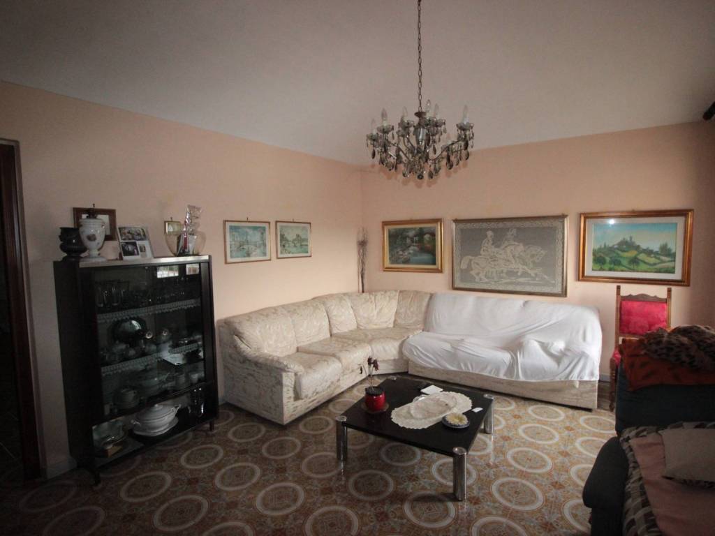 Appartamento a Casale monferrato in Piazza 25 Aprile, 9 - Foto 3