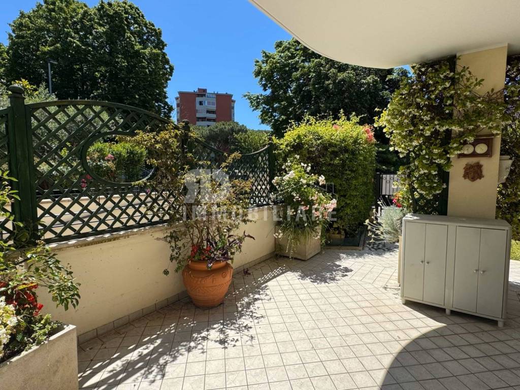 Appartamento a Riccione in Viale Giuseppe Arimondi - Foto 3