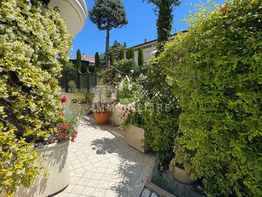 Appartamento a Riccione in Viale Giuseppe Arimondi - Foto 4