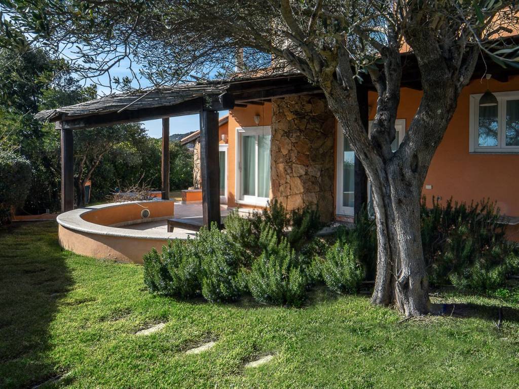 Villa a Arzachena in Via Monti di Lu Casciu - Foto 5