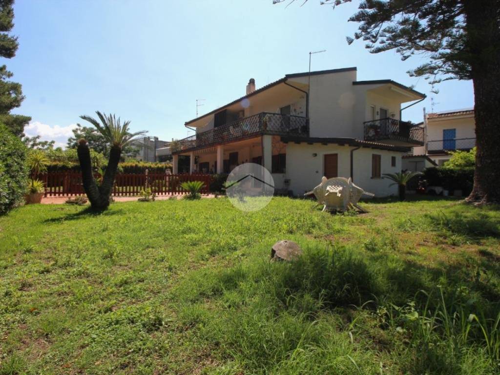 Appartamento a Montepaone in Via delle Provincie, 74 - Foto 2