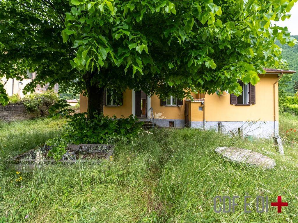 Villa a Antrodoco in Strada Statale dell'Appennino Abruzzese e App.Sannitico - Foto 4
