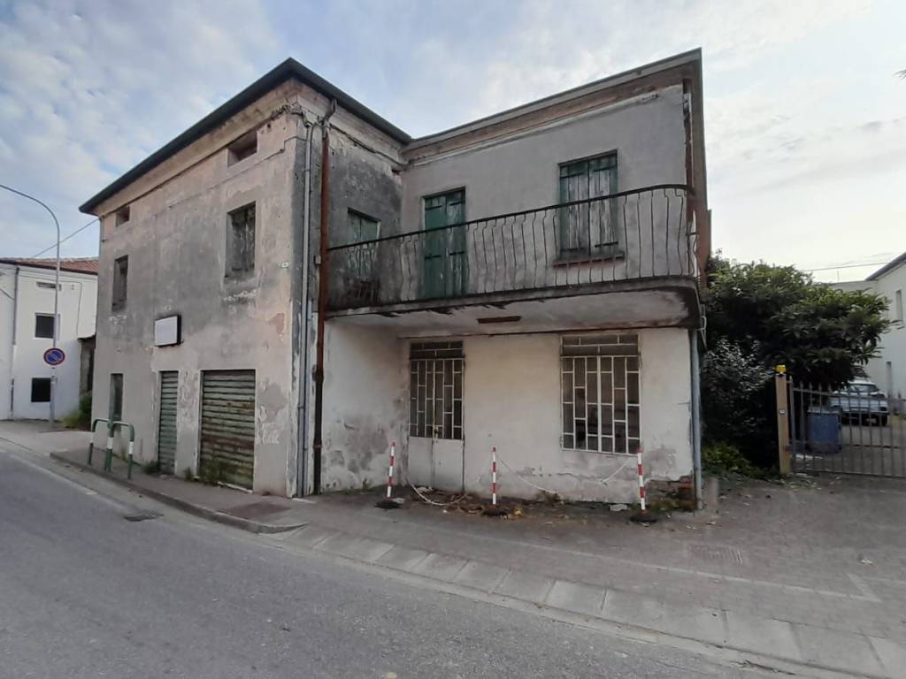 Casa indipendente a Campodoro in Via Roma, 4 - Foto 2