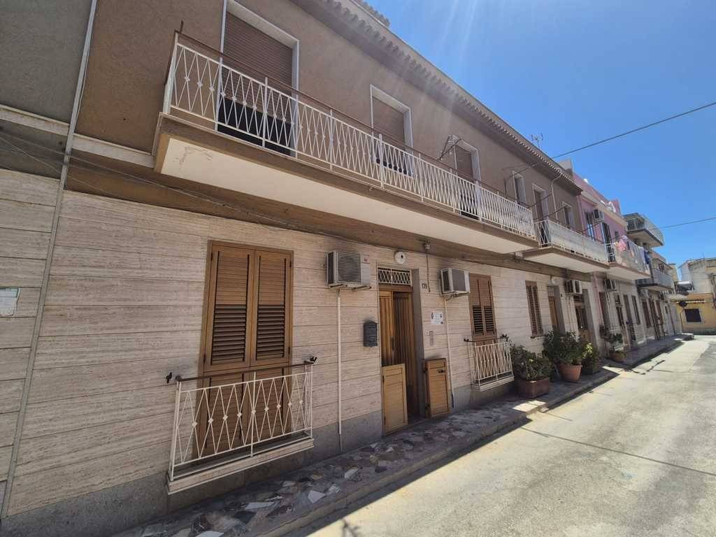 Casa indipendente a Avola in Via Armando Diaz - Foto 2
