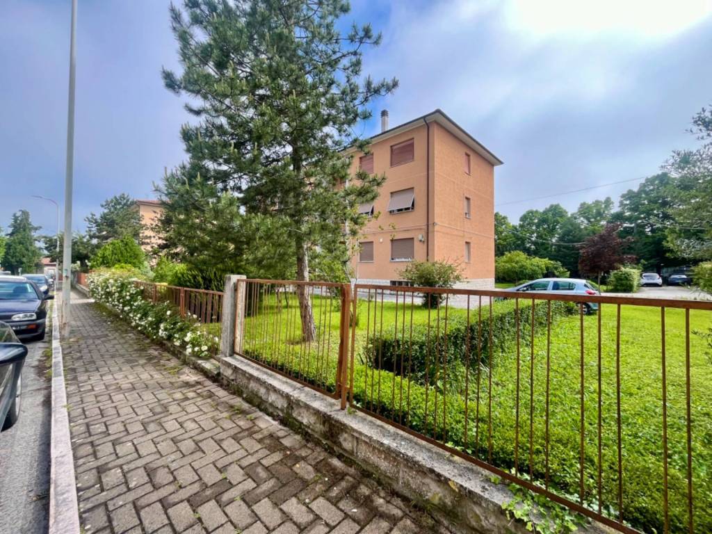 Appartamento a Fabriano in VIA DON ERMINIO PETRUIO, 2 - Foto 3