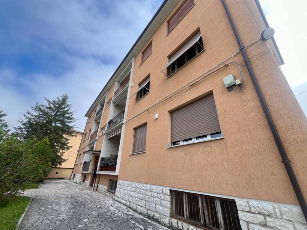 Appartamento a Fabriano in VIA DON ERMINIO PETRUIO, 2 - Foto 4