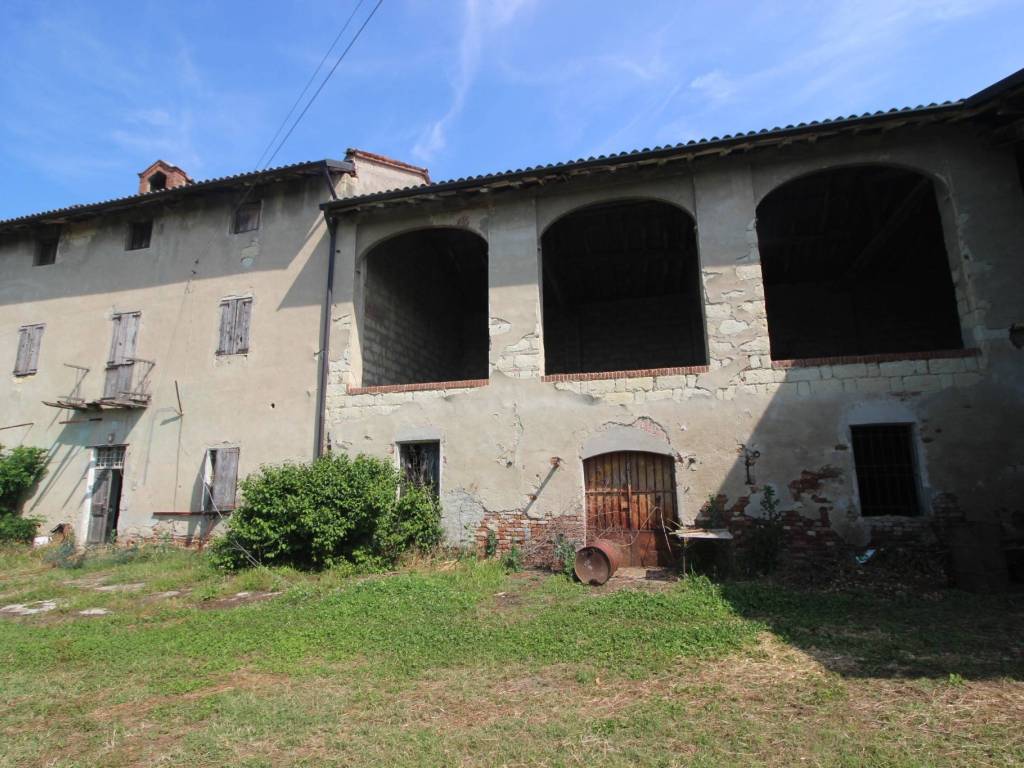 Rustico / casale a Casale monferrato in Strada Alessandria, 23 - Foto 2