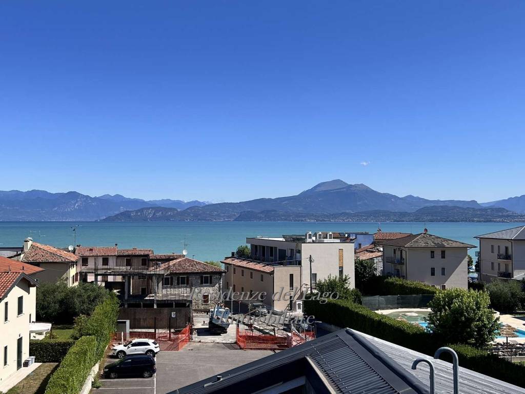 Attico / mansarda a Peschiera del garda in Via Bell'Italia - Foto 5