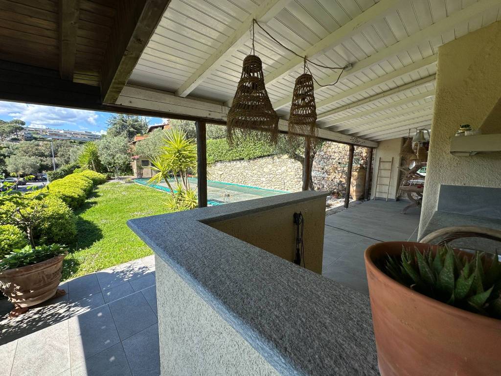 Appartamento a Finale ligure in Via Giovanni da Verrazzano - Foto 2