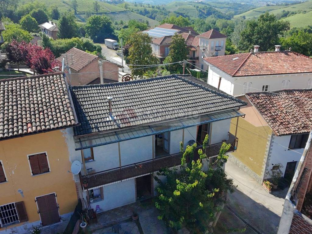 Casa indipendente a Govone in Via Crocco, 27 - Foto 4