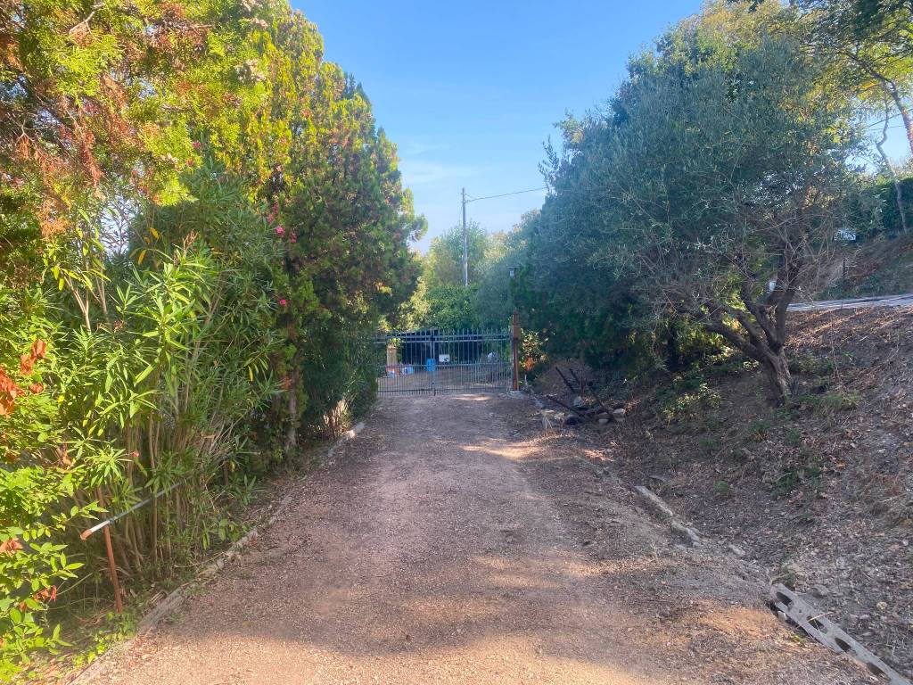 Terreno a Recanati in CONTRADA ADDOLORATA - Foto 2