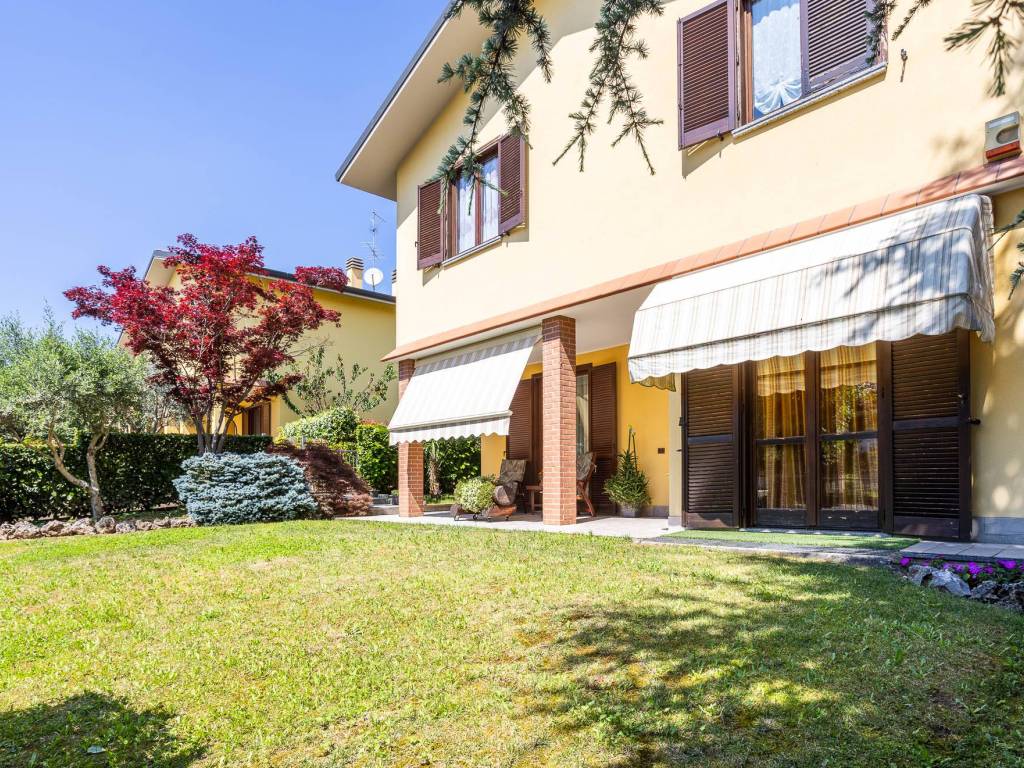 Villa a Casatenovo in Via Don Luigi Milani, 29 - Foto 4