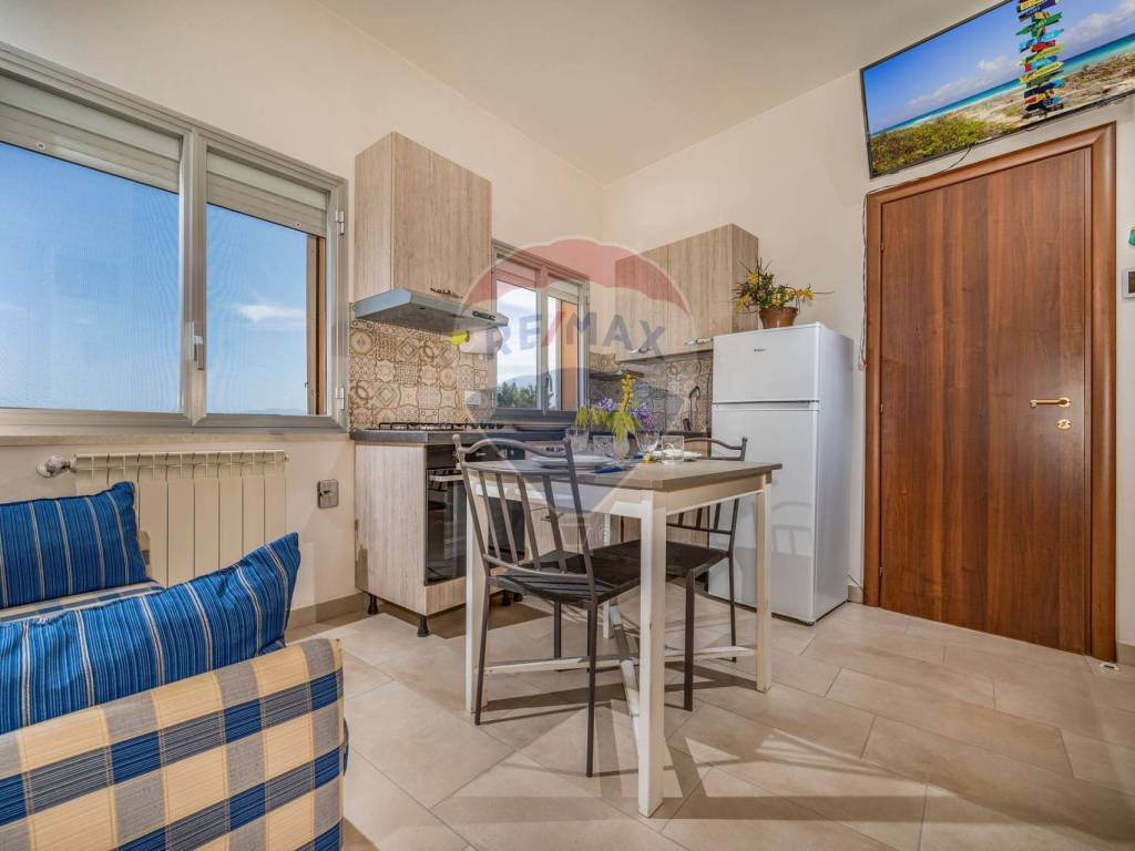 Casa indipendente a Castellammare del golfo in viale Leonardo Da Vinci, 79 - Foto 4