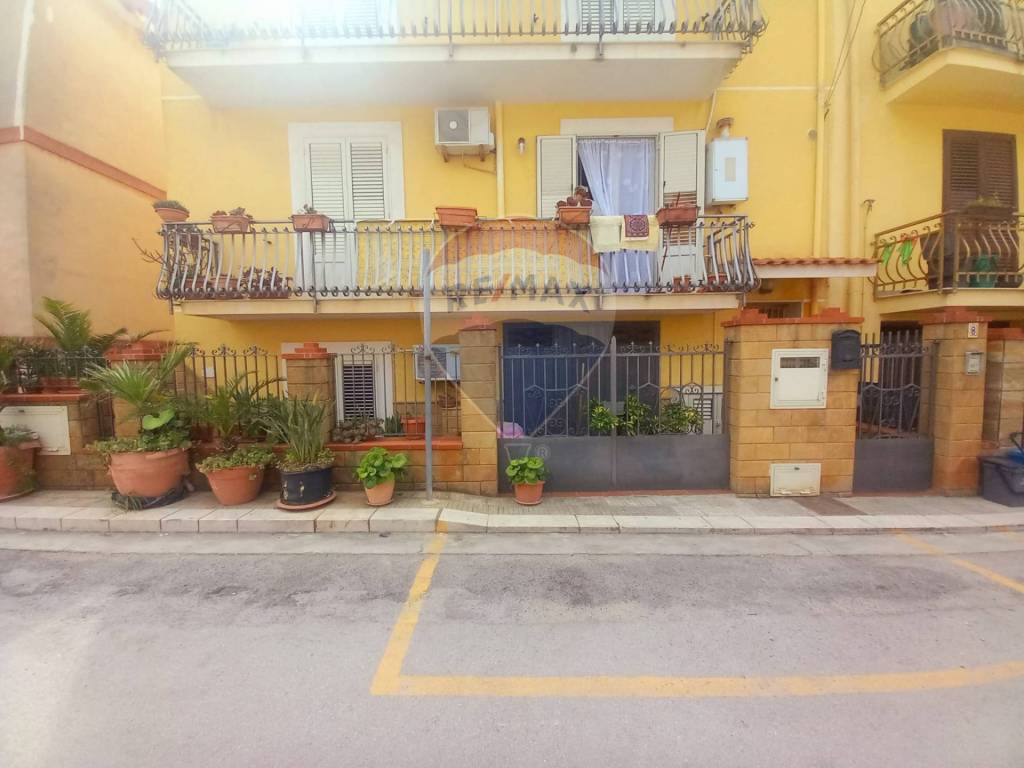 Appartamento a Cinisi in via Giovanni Verga, 8 - Foto 2