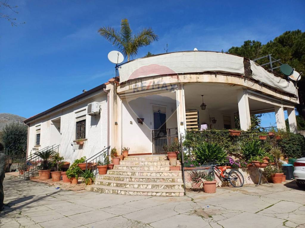 Villa a Palermo in Via Sandro Pertini, 236 - Foto 2