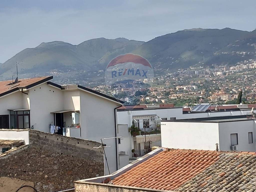 Casa indipendente a Palermo in VIA VILLAGRAZIA, 344 - Foto 3