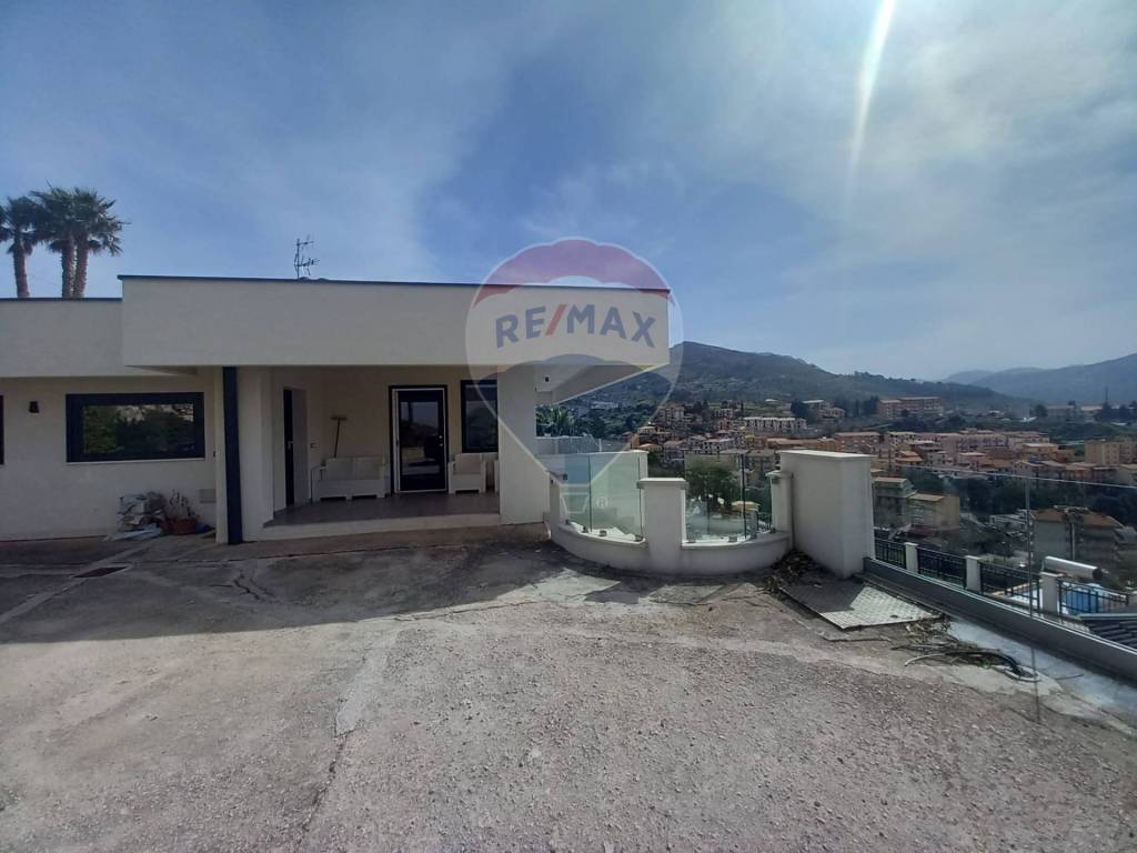 Villa a Montelepre in via Pietro Merra, 19 - Foto 2