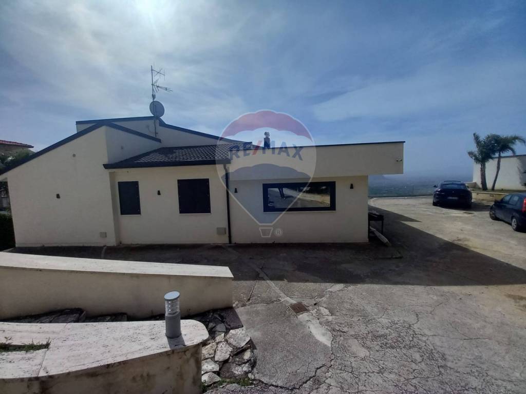 Villa a Montelepre in via Pietro Merra, 19 - Foto 4