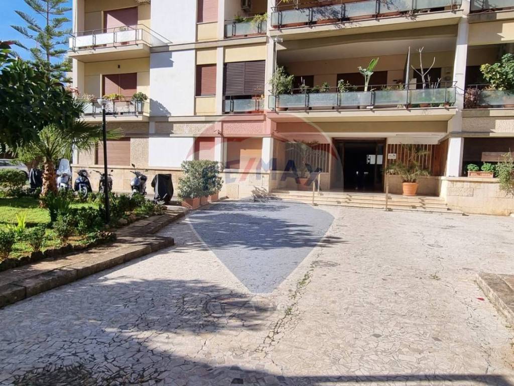 Appartamento a Palermo in Via Abruzzi, 6 - Foto 2