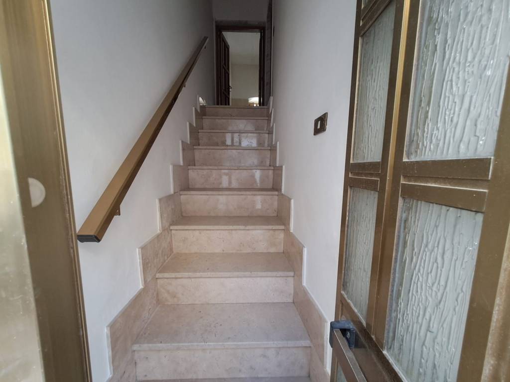 Casa indipendente a Valenzano in Via Umberto I - Foto 4