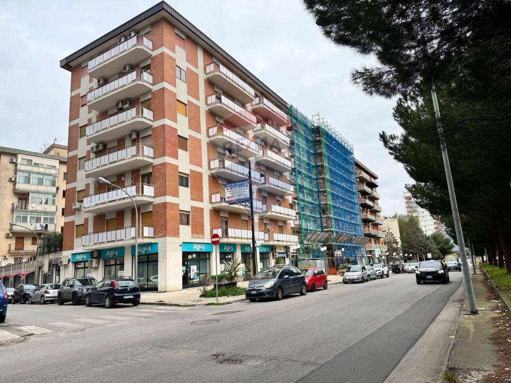Appartamento a Palermo in Viale della Regione Siciliana, 442 - Foto 2